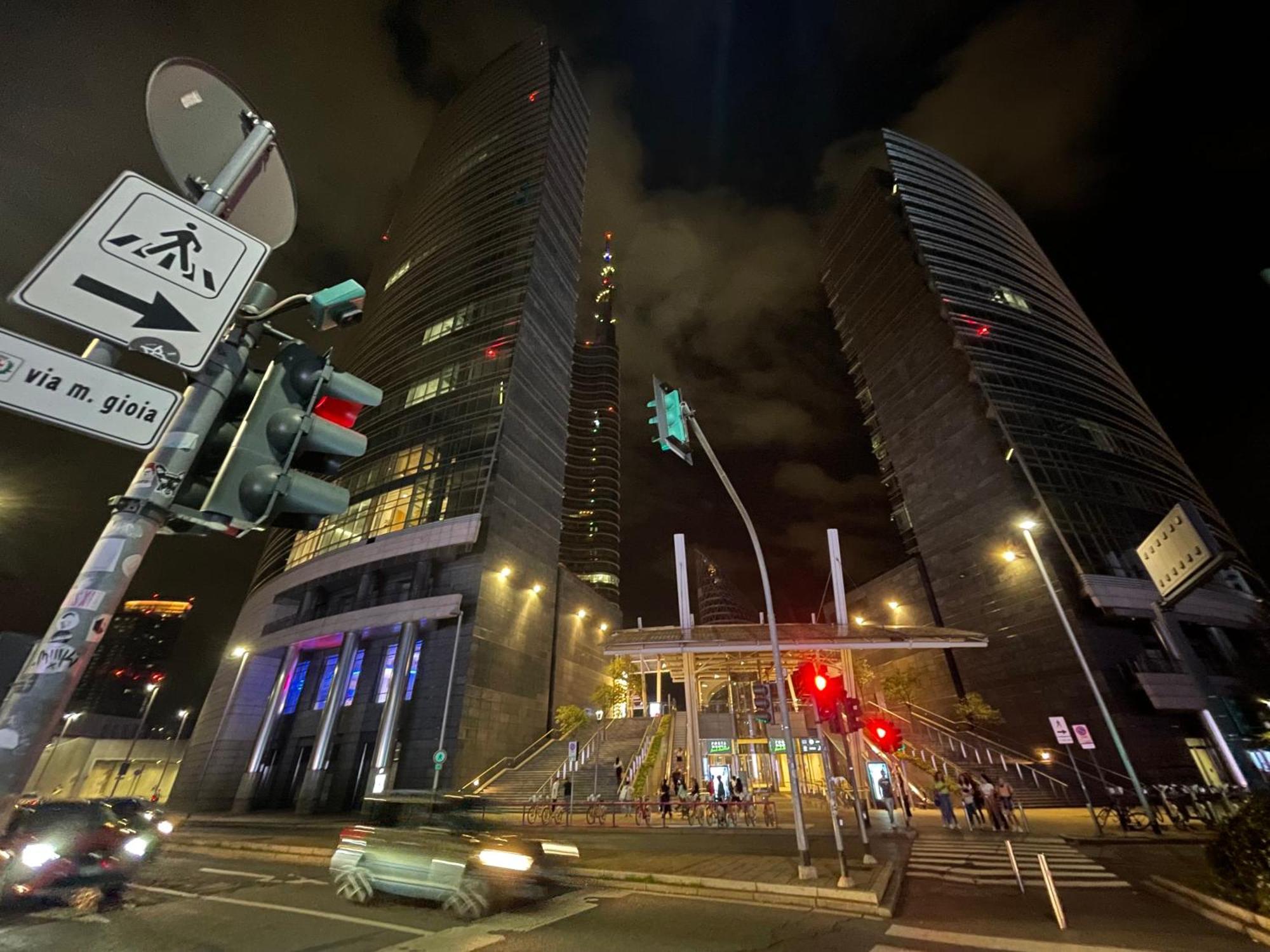 Mila By The Blue Twins Apartments Milano Exterior photo